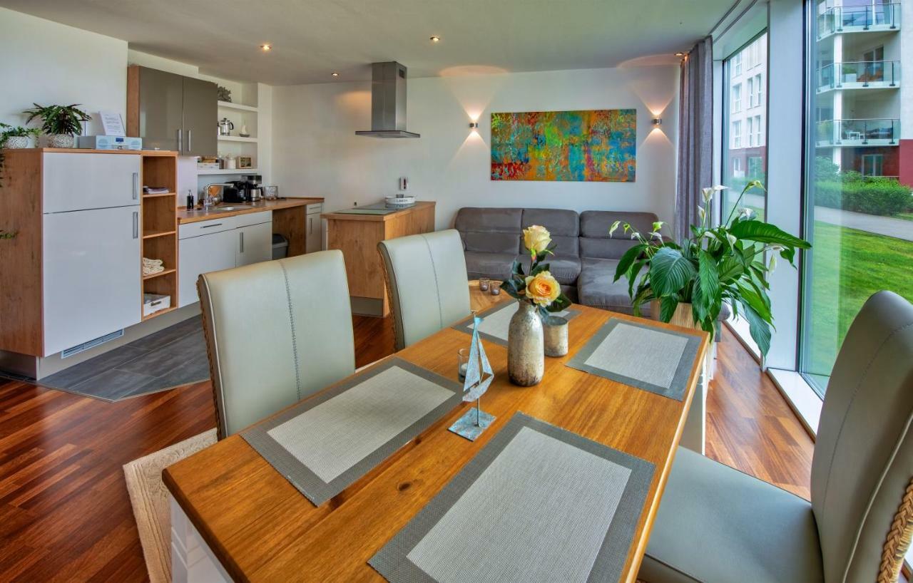 "Myharbourfront", Luxurioeses Wohnen An Der Hafenmole Apartment Rostock Exterior photo